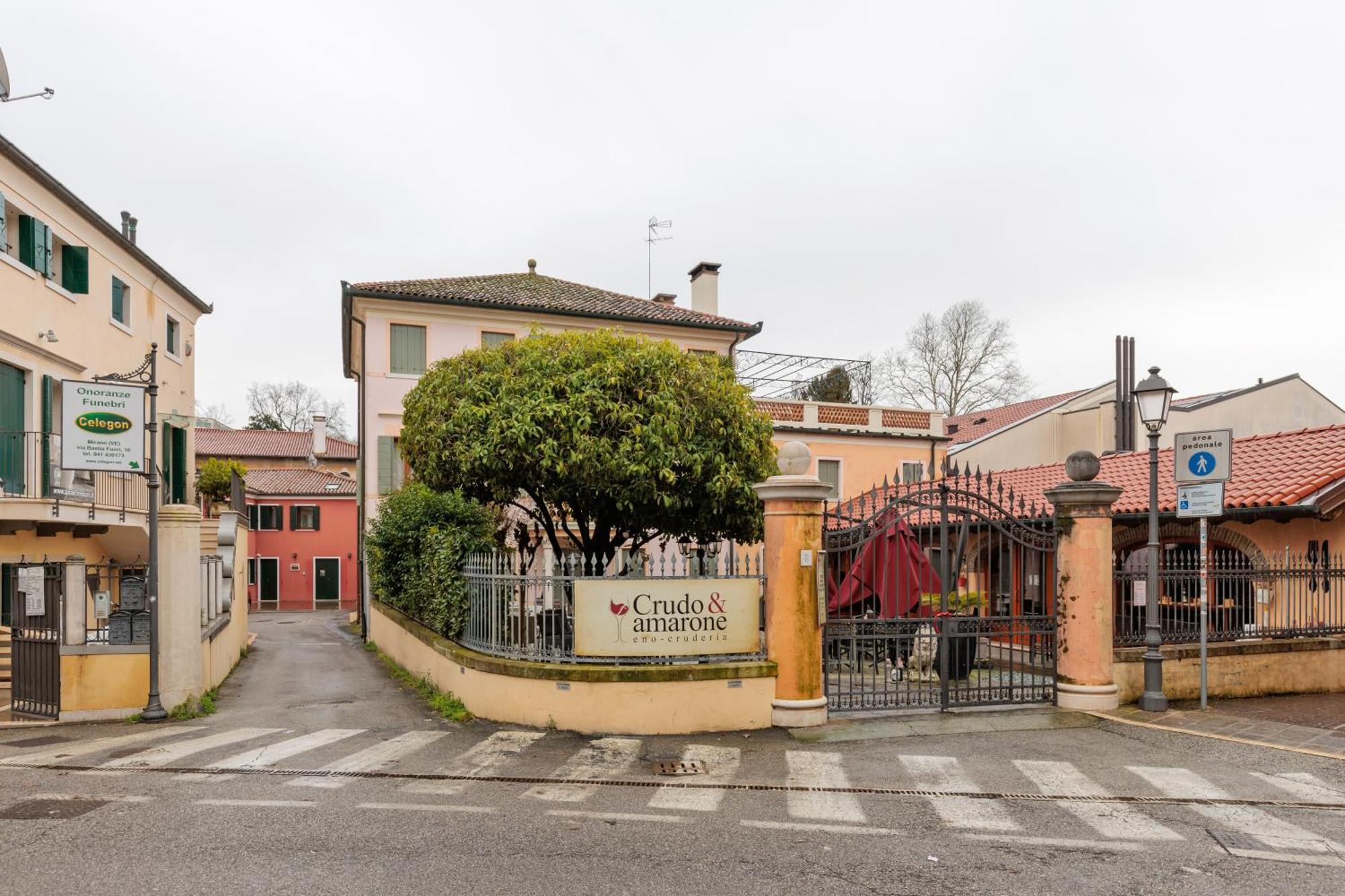Villa Luccon - Mirano Centro Storico Buitenkant foto